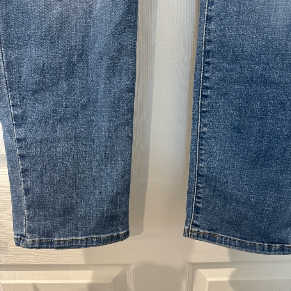 2/$20 Women’s Levi's Blue Distressed Boyfriend Copain Jeans size 34 - Picture 3 of 7